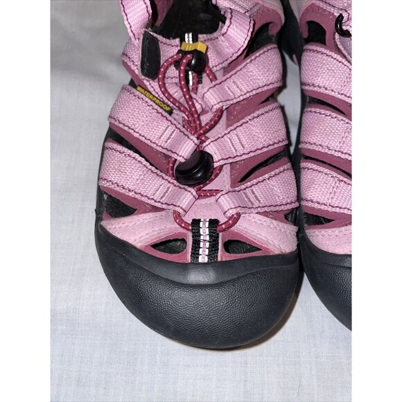 Keen Water Sandals Women’s Size 5 Medium Pink Fabric Cinch Strap Waterproof - Picture 8 of 12